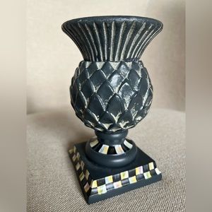 Urn, small and metal, painted checkered pattern